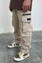 Load image into Gallery viewer, Men's Washed Sand Cargo Pants