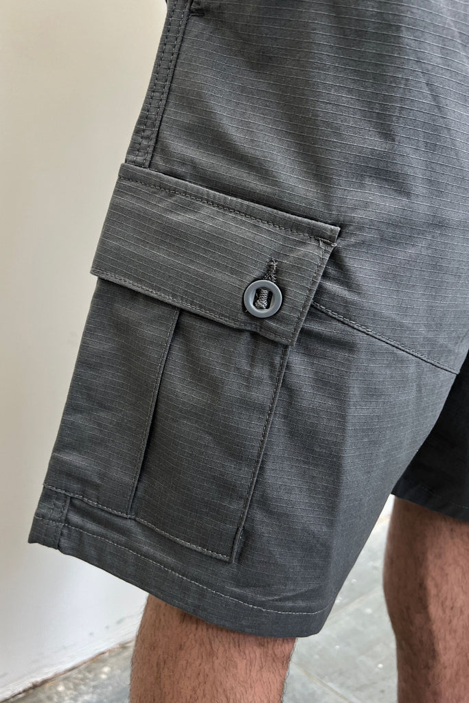 RIPSTOP DARK GREY CARGO SHORT