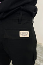 Load image into Gallery viewer, Men's Oversized Black Twill Cargo Pants
