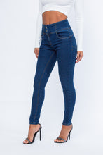 Load image into Gallery viewer, Women&#39;s Washed Blue Sculpting Skinny Jean
